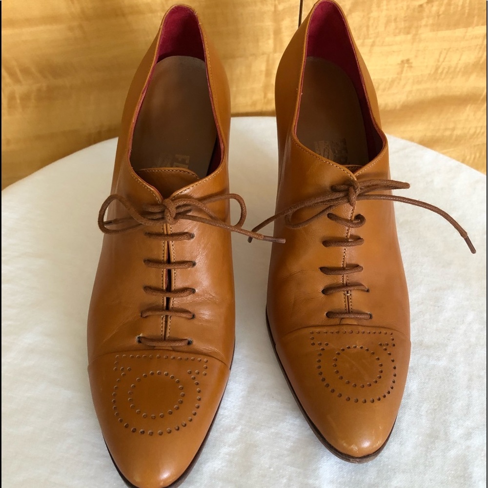 Salvatore Ferragamo Leather square toe -booties